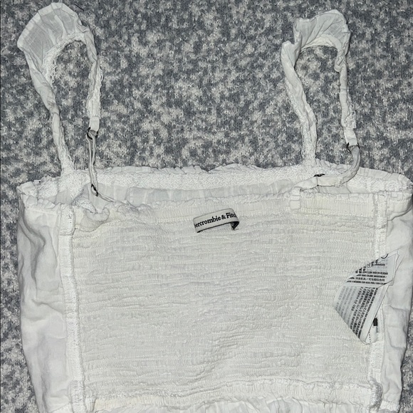 Abercrombie & Fitch Cream Ruffled Strap Top size Small - Picture 6 of 10